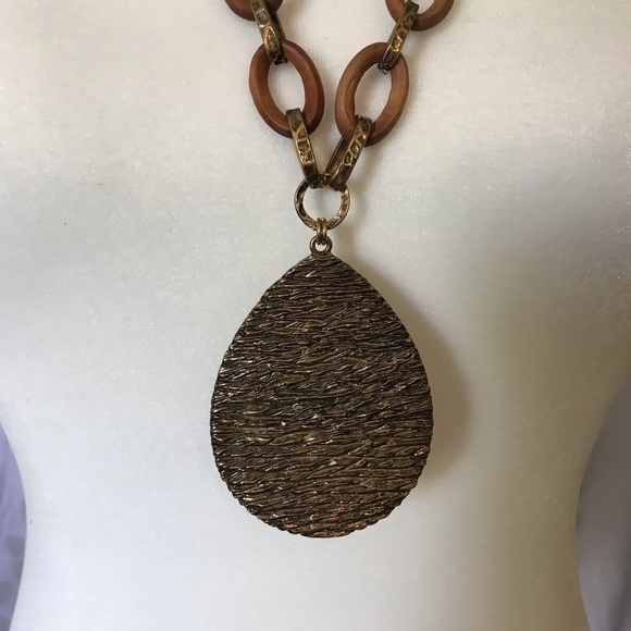 𝅺Handcrafted Pendant Necklace - Picture 6 of 8